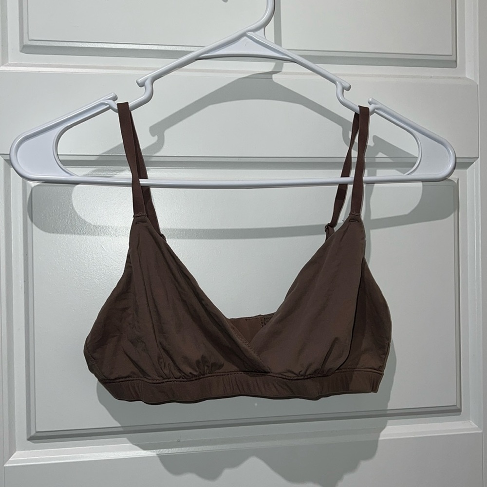 SKIMS Crossover bralette. EUC.